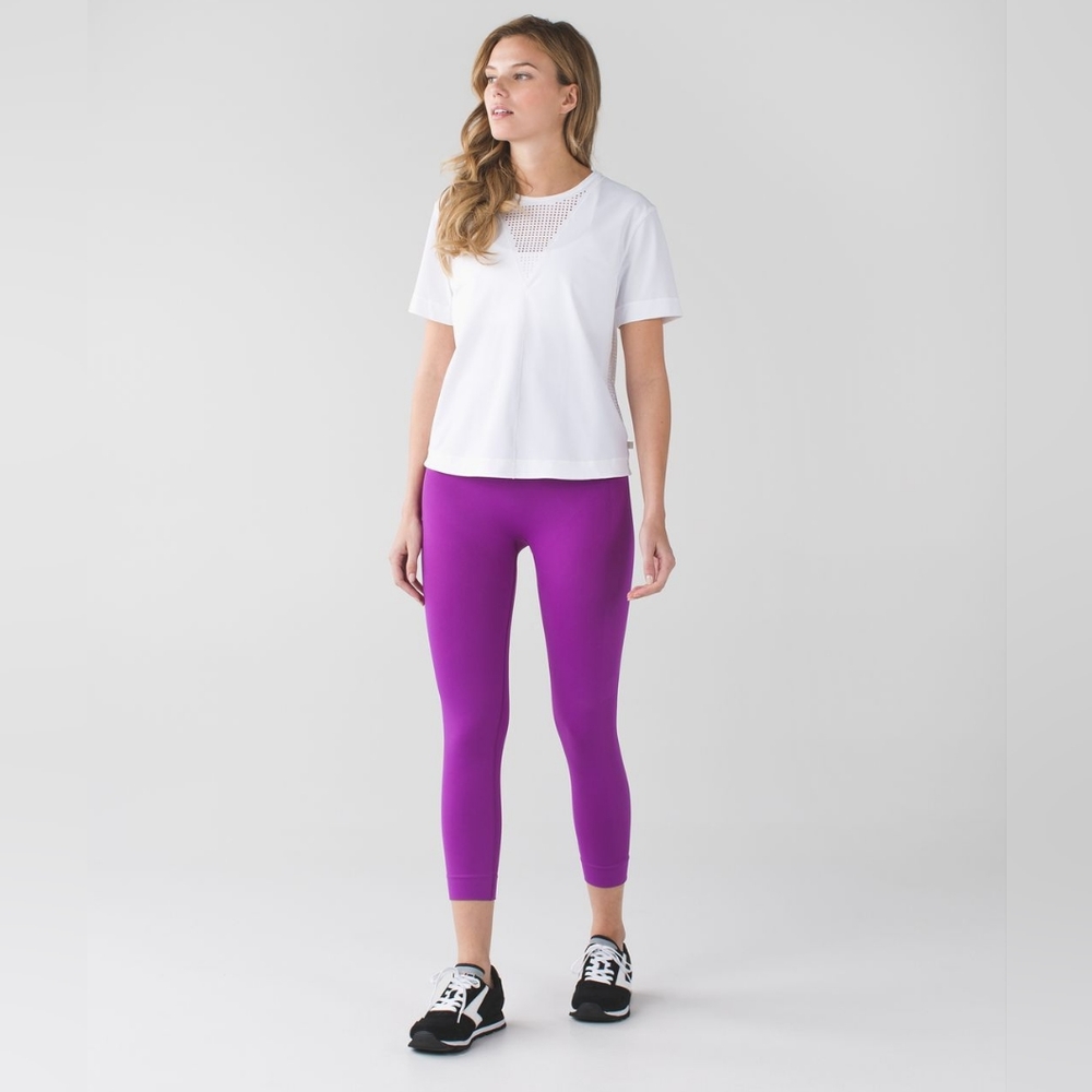 🌞Lululemon Zone In Crop Seamless Leggings 11.2" Waist